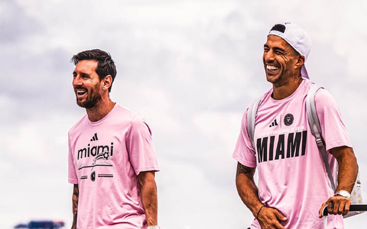 এবার মালিক হিসেবে শিরোপা জিতলেন মেসি-সুয়ারেজ